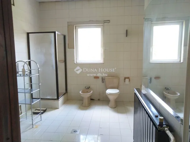 Eladó ház Dunaharaszti 400 nm