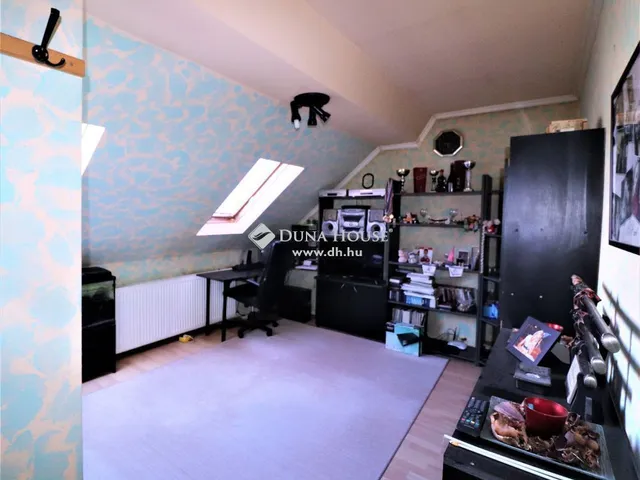 Eladó ház Törökbálint 264 nm