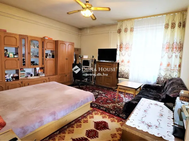 Eladó ház Törökbálint 264 nm