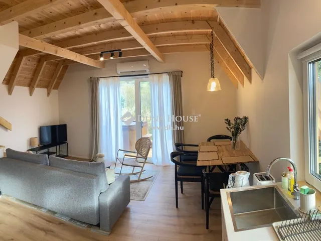 Eladó ház Zebegény 63 nm