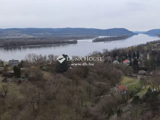 Eladó ház Zebegény 63 nm