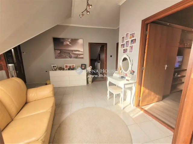 Eladó ház Szigetszentmiklós 275 nm