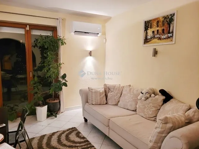 Eladó ház Budapest XVIII. kerület, Újpéteritelep 234 nm