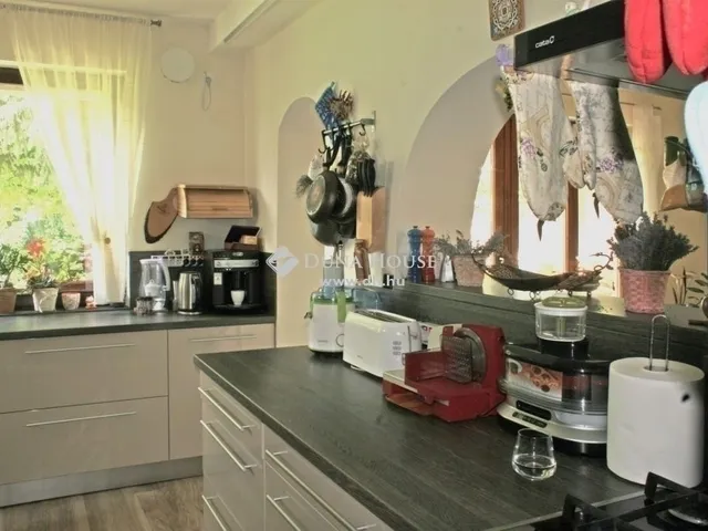 Eladó ház Budapest XVIII. kerület 234 nm