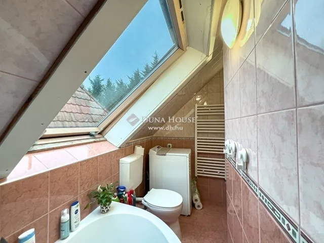 Eladó ház Budapest XVII. kerület, Régiakadémia-telep 240 nm