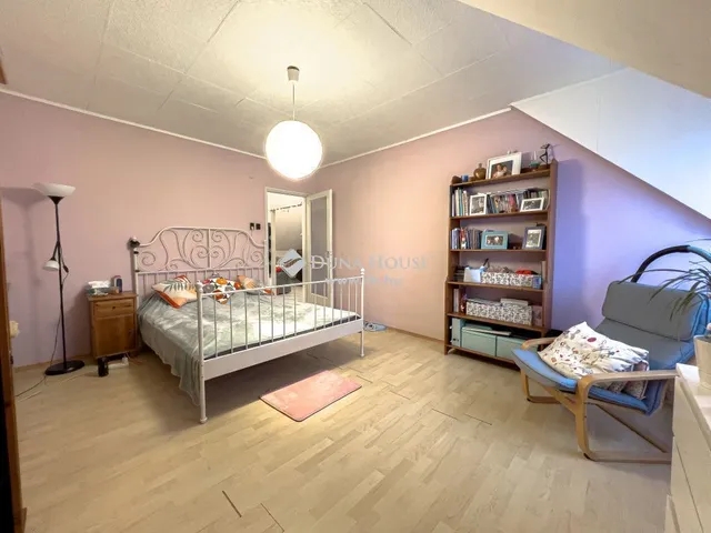 Eladó ház Budapest XVII. kerület, Régiakadémia-telep 240 nm