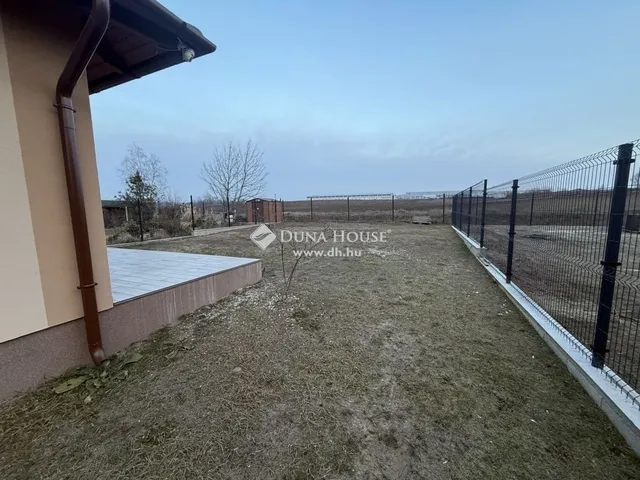 Eladó ház Nagytarcsa 118 nm