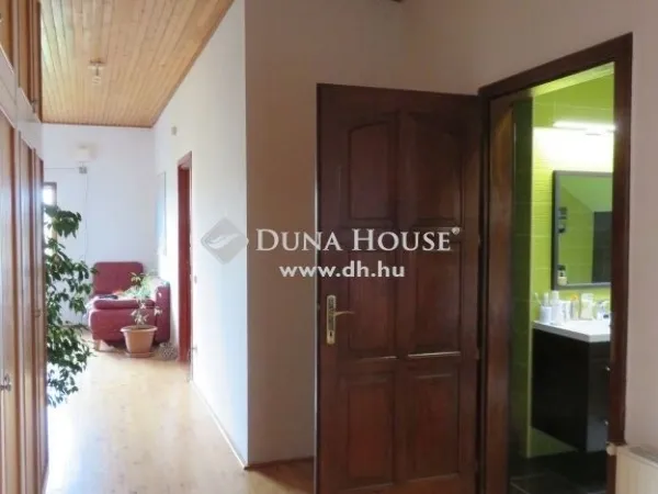 Eladó ház Páty 192 nm