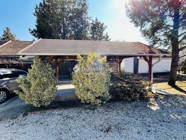Eladó mezőgazdasági ingatlan Pilis 170 nm