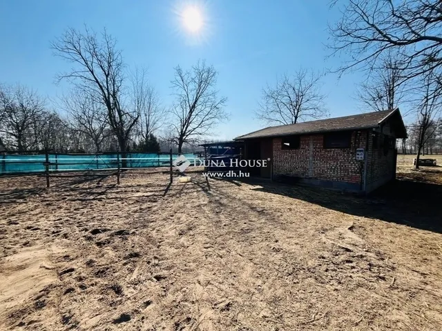 Eladó mezőgazdasági ingatlan Pilis 170 nm