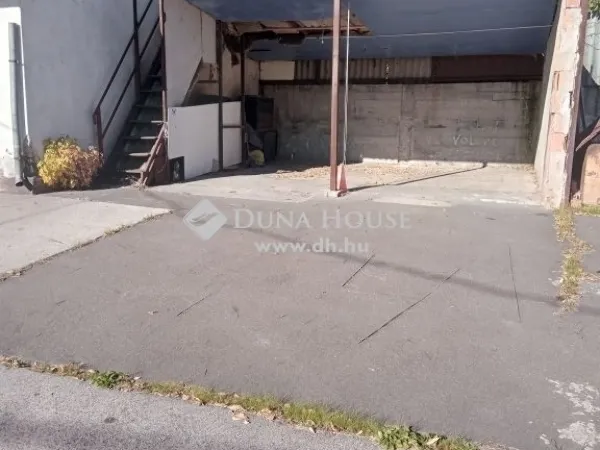 Eladó kereskedelmi és ipari ingatlan Budapest X. kerület 2538 nm