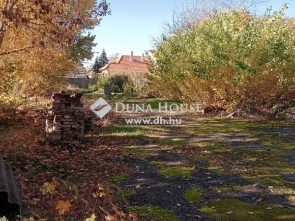 Eladó kereskedelmi és ipari ingatlan Budapest X. kerület 2538 nm