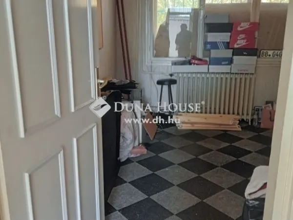 Eladó kereskedelmi és ipari ingatlan Budapest X. kerület 2538 nm