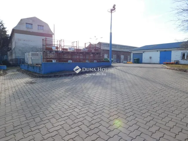 Eladó kereskedelmi és ipari ingatlan Budapest X. kerület 1103 nm