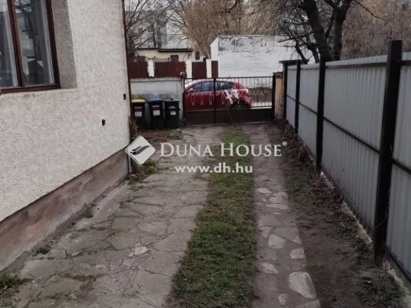 Eladó ház Budapest XV. kerület, Rákospalota 187 nm