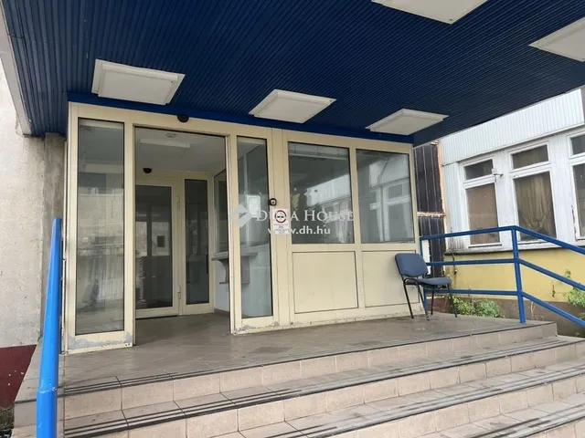 Eladó kereskedelmi és ipari ingatlan Budapest X. kerület, Felsőrákos 2283 nm