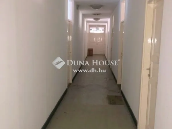 Eladó kereskedelmi és ipari ingatlan Budapest X. kerület, Felsőrákos 2283 nm