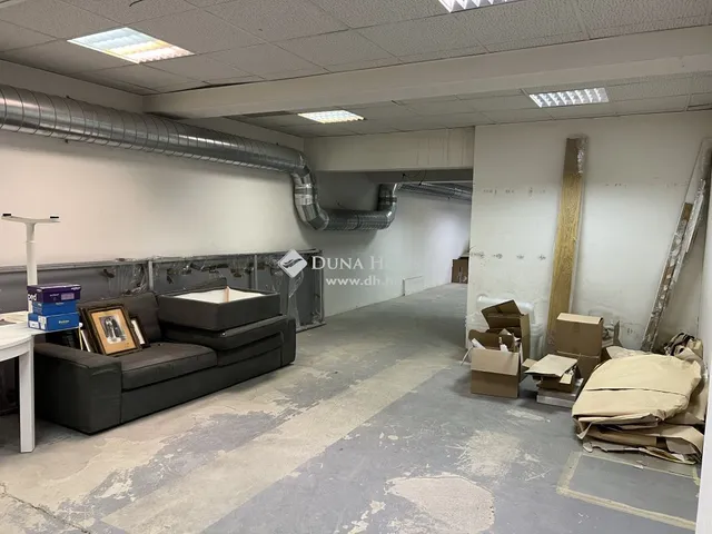 Eladó kereskedelmi és ipari ingatlan Budapest XI. kerület 820 nm