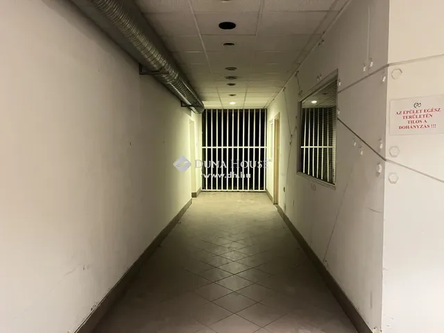 Eladó kereskedelmi és ipari ingatlan Budapest XI. kerület 820 nm