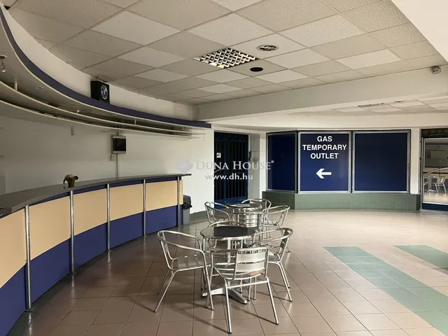 Eladó kereskedelmi és ipari ingatlan Budapest XI. kerület 820 nm