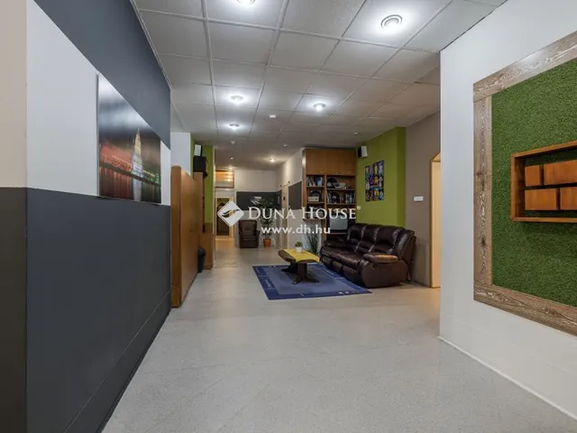 Eladó kereskedelmi és ipari ingatlan Budapest XI. kerület 287 nm