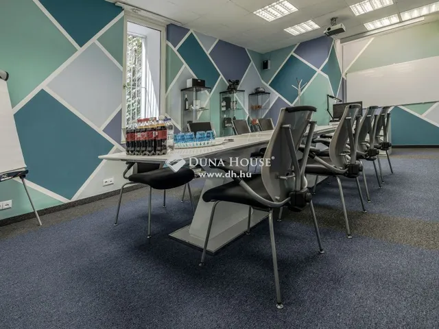 Eladó kereskedelmi és ipari ingatlan Budapest XI. kerület 287 nm