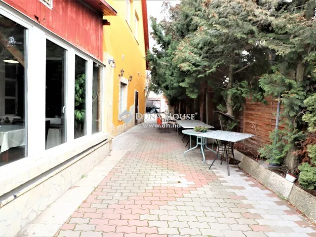 Eladó kereskedelmi és ipari ingatlan Budapest XI. kerület 350 nm