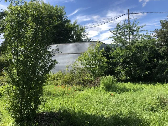 Eladó telek Budapest XI. kerület 1400 nm