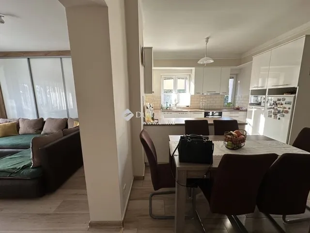 Eladó ház Budapest XXI. kerület 240 nm