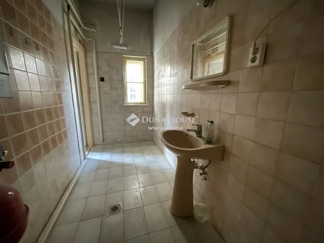 Eladó ház Budapest XVIII. kerület, Szent Lőrinc telep 67 nm