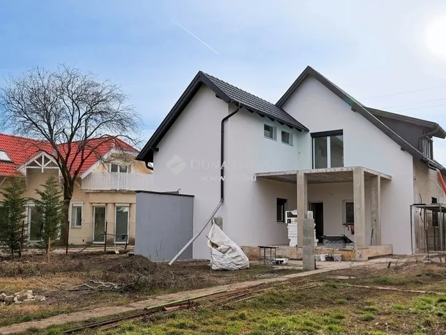 Eladó lakás Budapest XVIII. kerület, Ganzkertváros 97 nm