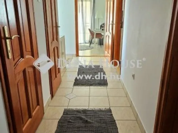 Eladó ház Budakeszi 240 nm