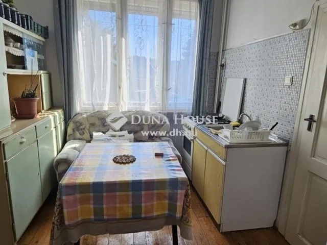 Eladó ház Budakeszi 240 nm