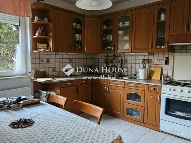 Eladó ház Budakeszi 240 nm