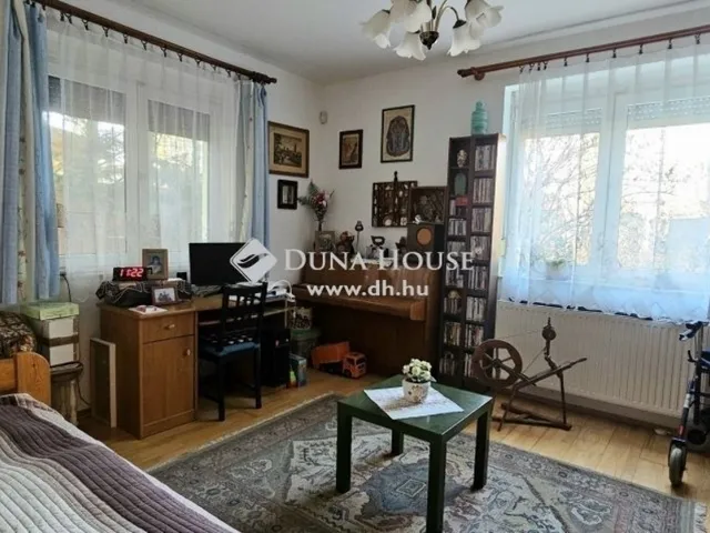 Eladó ház Budakeszi 240 nm