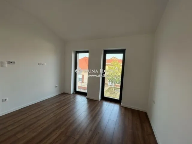 Eladó ház Vecsés 243 nm