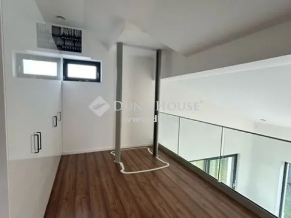 Eladó ház Vecsés 243 nm