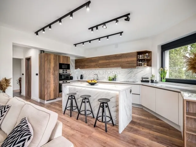 Eladó ház Budapest II. kerület 323 nm