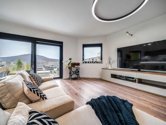 Eladó ház Budapest II. kerület 323 nm