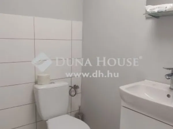 Eladó ház Budapest XVI. kerület, Rákosszentmihály 150 nm