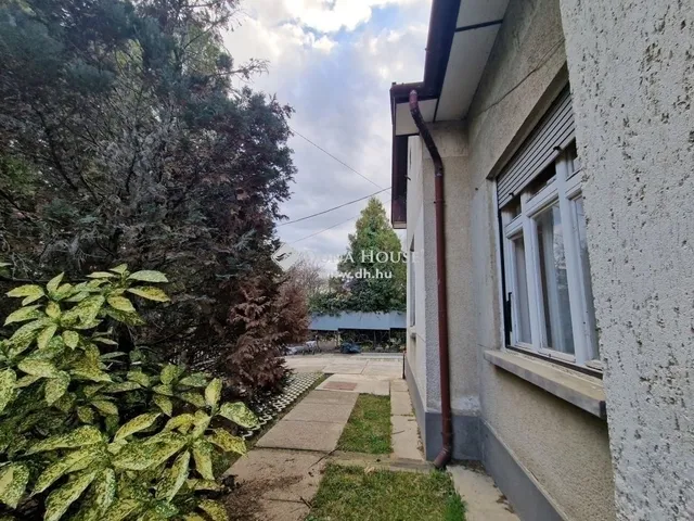 Eladó ház Budapest XVI. kerület, Sashalom 175 nm