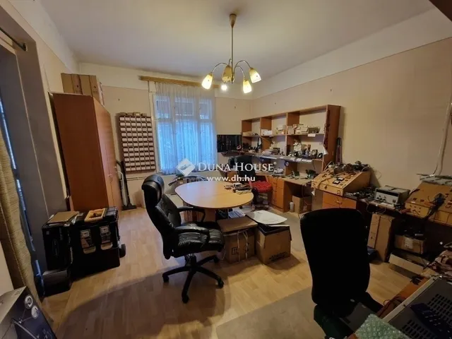 Eladó ház Budapest XVI. kerület, Sashalom 175 nm