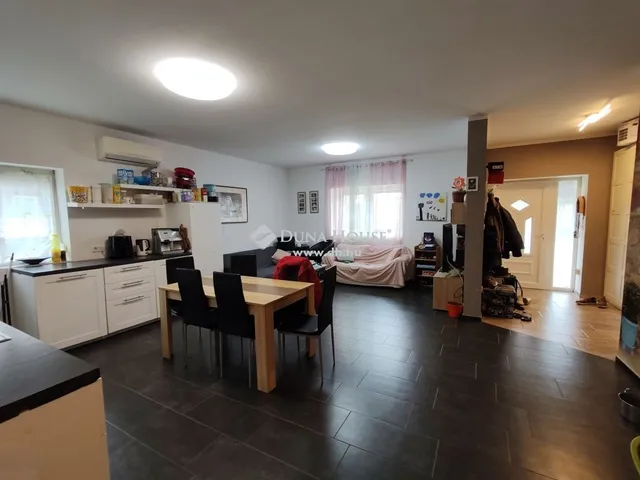 Eladó ház Budapest XXI. kerület 104 nm