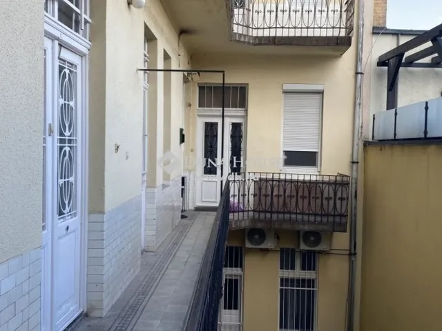 Eladó lakás Budapest VI. kerület, Nagykörúton belüli terület 67 nm