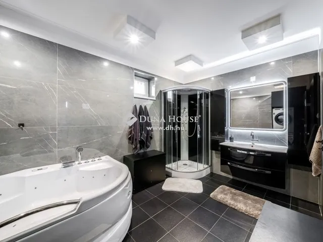 Eladó ház Dabas 159 nm