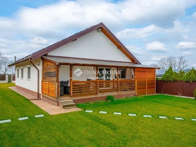 Eladó ház Dabas 159 nm