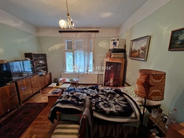 Eladó ház Budapest XVI. kerület 175 nm