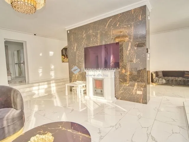 Eladó ház Gyál 260 nm