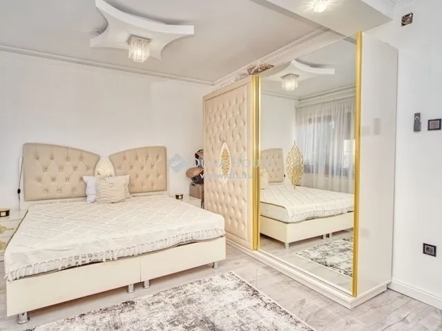 Eladó ház Gyál 260 nm