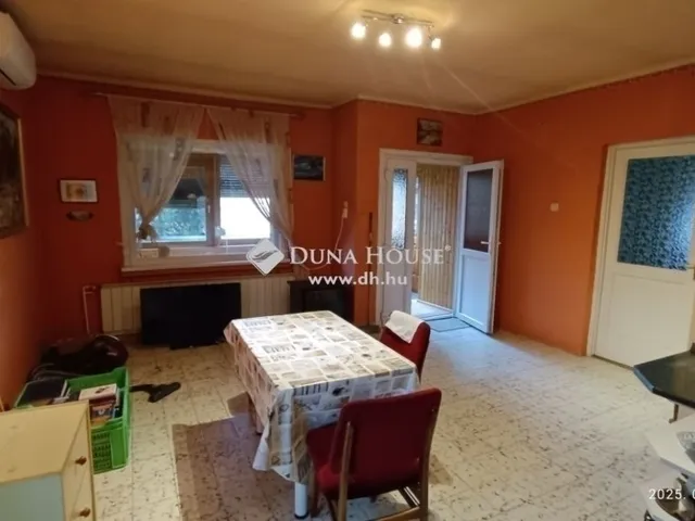 Eladó ház Érd 200 nm